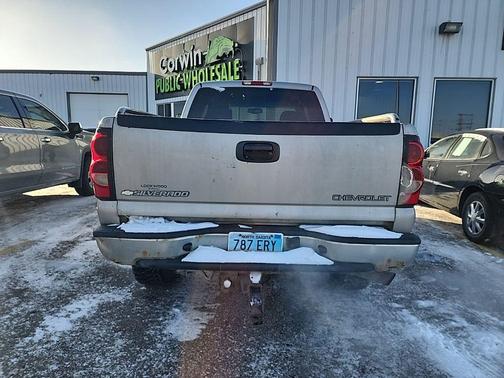 2004 Chevrolet Silverado 2500 LS H/D Extended Cab