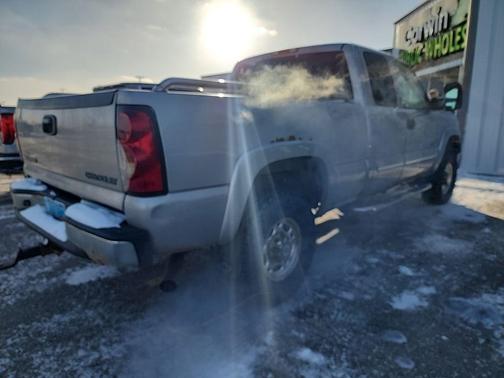 2004 Chevrolet Silverado 2500 LS H/D Extended Cab