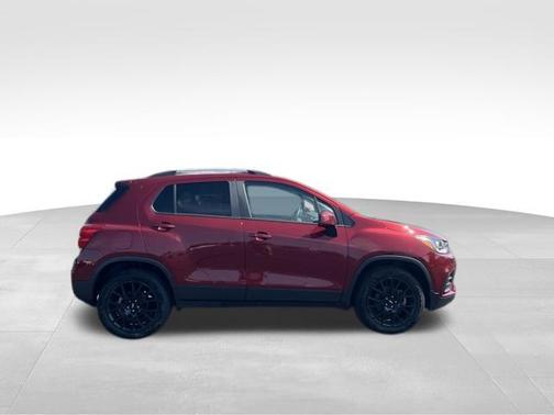Crimson Metallic 2021 Chevrolet Trax LT