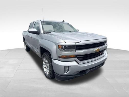 Silver Ice Metallic 2018 Chevrolet Silverado 1500 2LT