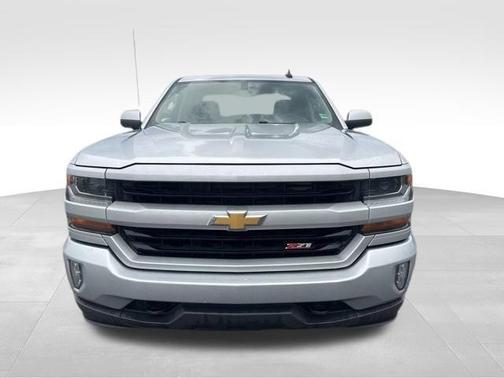 Silver Ice Metallic 2018 Chevrolet Silverado 1500 2LT