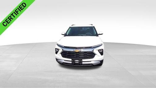 Summit White 2025 Chevrolet Trailblazer LT