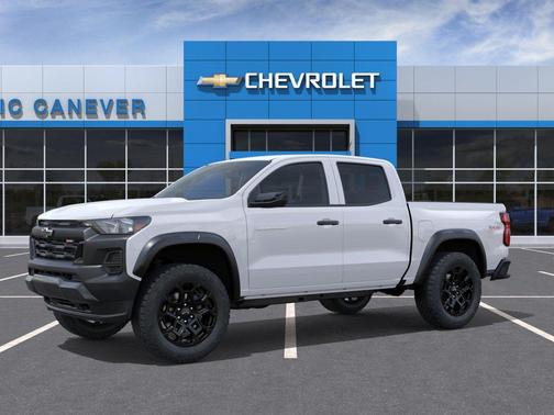 Summit White 2026 Chevrolet Colorado Trail Boss