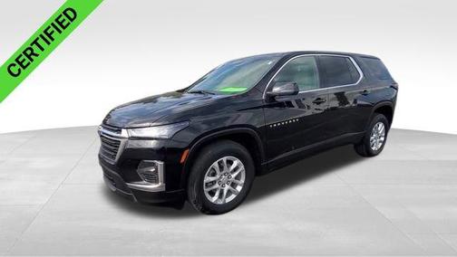 Mosaic Black Metallic 2023 Chevrolet Traverse LS