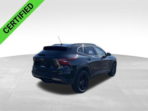 Mosaic Black Metallic 2025 Chevrolet Trax FWD ACTIV