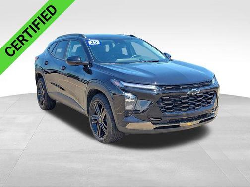 Mosaic Black Metallic 2025 Chevrolet Trax FWD ACTIV