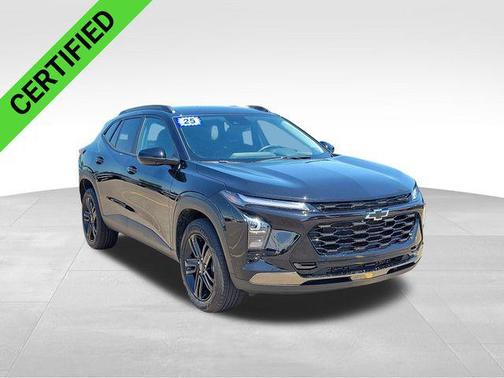 Mosaic Black Metallic 2025 Chevrolet Trax FWD ACTIV