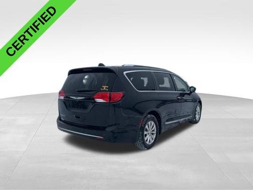 2018 Chrysler Pacifica Touring-L