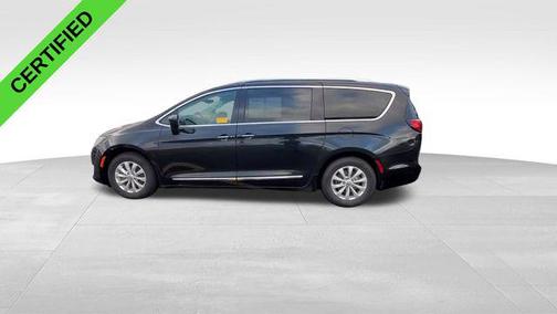 2018 Chrysler Pacifica Touring-L