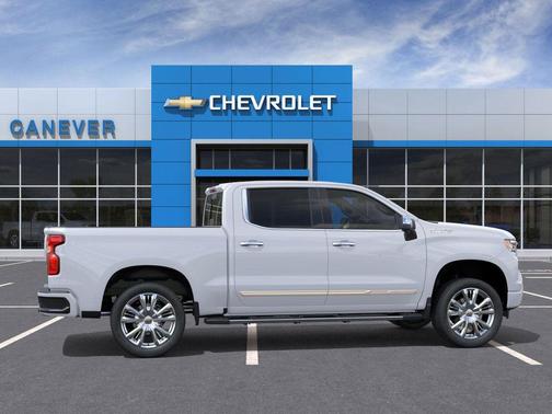 Polar White Tricoat 2026 Chevrolet Silverado 1500 High Country