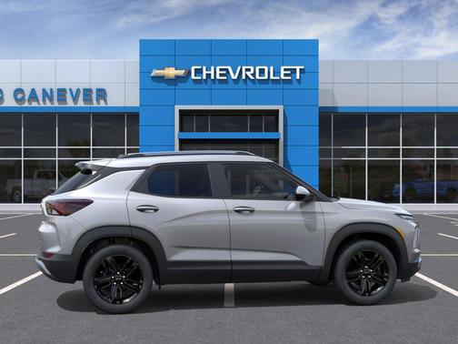 Sterling Gray Metallic 2026 Chevrolet Trailblazer LT