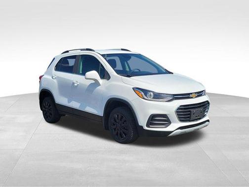 Gray 2020 Chevrolet Trax LT