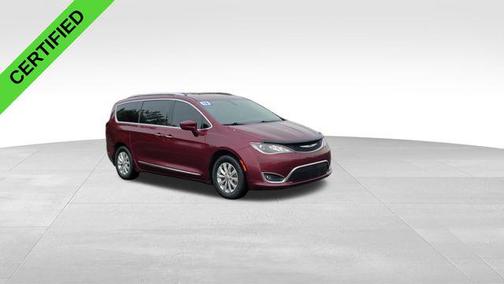 2018 Chrysler Pacifica Touring-L Plus
