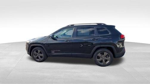 Brilliant Black Crystal Pearlcoat 2016 Jeep Cherokee 75th Anniversary