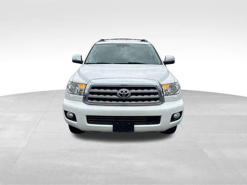 2010 Toyota Sequoia Platinum