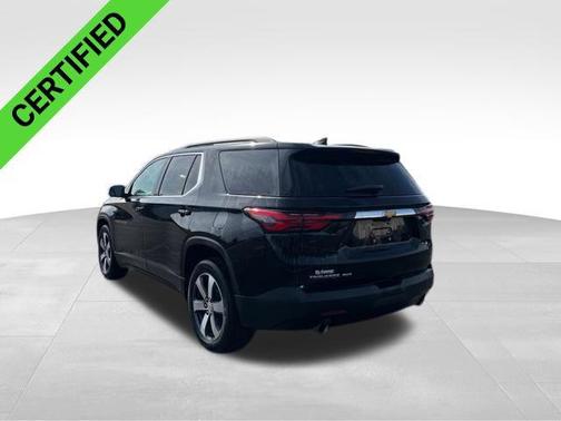 Mosaic Black Metallic 2023 Chevrolet Traverse LT Leather