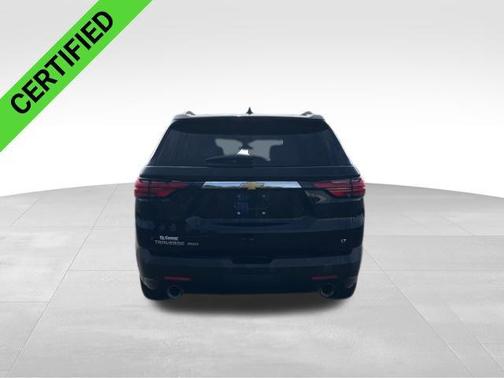 Mosaic Black Metallic 2023 Chevrolet Traverse LT Leather