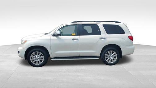 2010 Toyota Sequoia Platinum