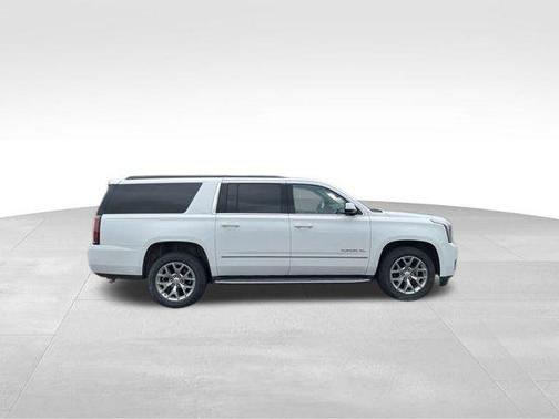 2017 GMC Yukon XL SLT