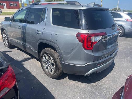 2023 GMC Acadia SLT 4dr SUV