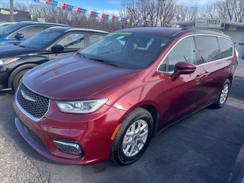 2022 Chrysler Pacifica Touring L
