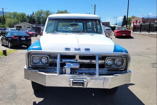1968 GMC Suburban