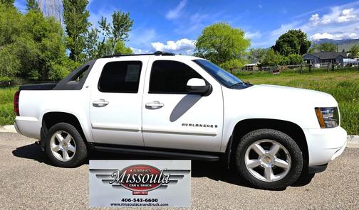 White 2008 Chevrolet Avalanche 1500 LT