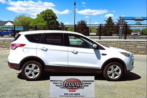 White 2016 Ford Escape SE