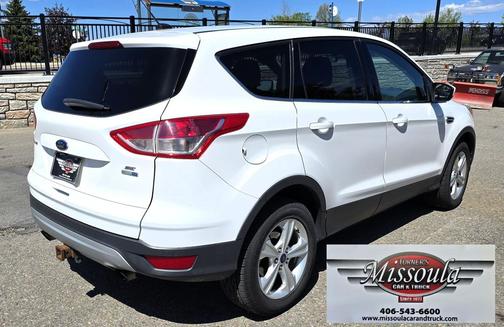 White 2016 Ford Escape SE
