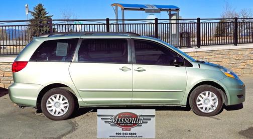 2009 Toyota Sienna CE