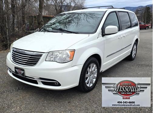 2013 Chrysler Town & Country Touring