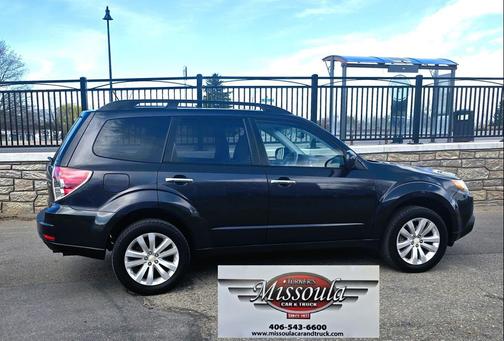 Grey 2012 Subaru Forester 2.5X Premium