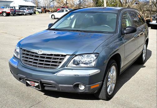 2005 Chrysler Pacifica Touring