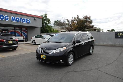 2016 Toyota Sienna XLE