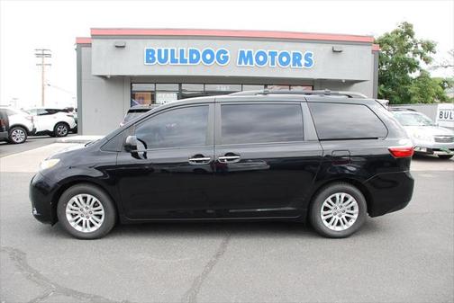 2016 Toyota Sienna XLE