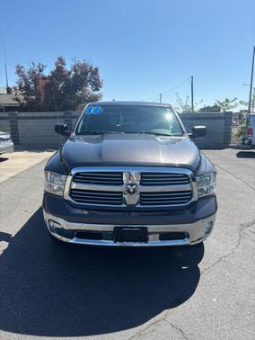 Granite Crystal Metallic Clearcoat 2016 RAM 1500 Big Horn
