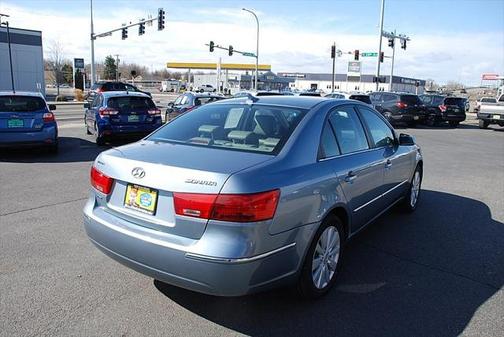 2010 Hyundai SONATA Limited