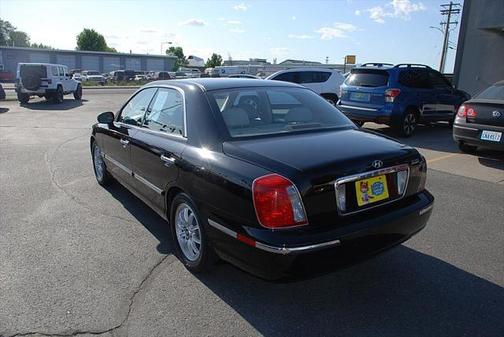 2004 Hyundai XG350