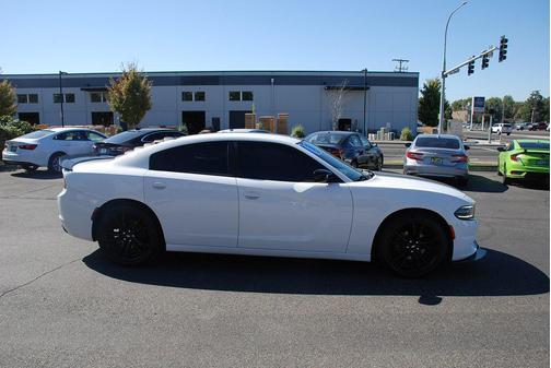 2018 Dodge Charger SXT