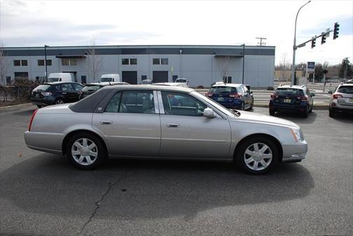 2006 Cadillac DTS Base