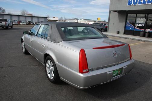 2006 Cadillac DTS Base