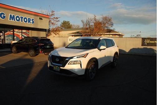 2022 Nissan Rogue SV