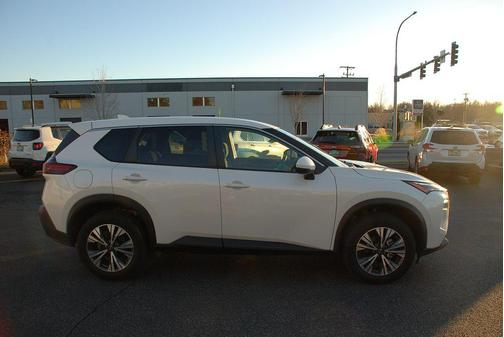 2022 Nissan Rogue SV