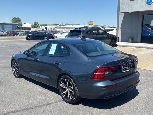 Denim Blue Metallic 2023 Volvo S60 B5 Core Dark Theme