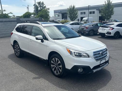 Crystal White Pearl 2017 Subaru Outback 2.5i Limited