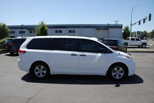 2011 Toyota Sienna Base