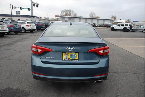 Nouveau Blue 2015 Hyundai SONATA SE