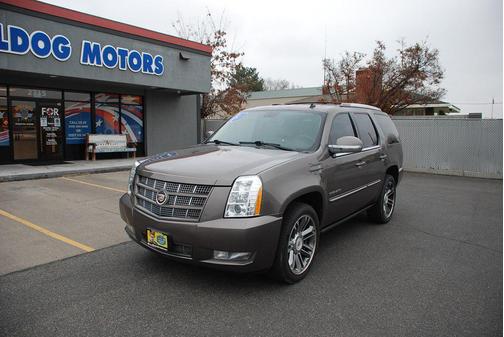 2013 Cadillac Escalade Premium