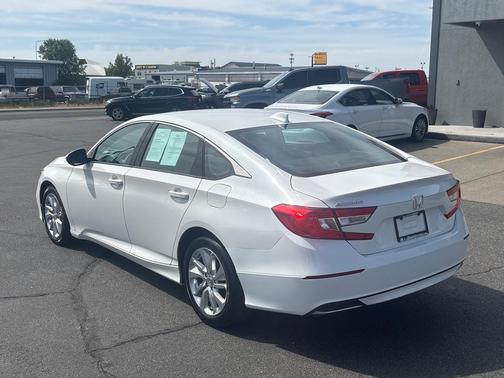Platinum White Pearl 2019 Honda Accord LX