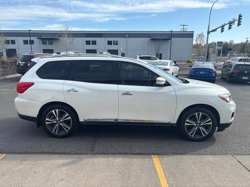 2020 Nissan Pathfinder Platinum 4WD